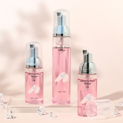 त्वचा देखभाल और शैम्पू उत्पादों के लिए सफेद प्लास्टिक फोम पंप बोतल पैकेजिंग के लिए एक टोपी के साथ